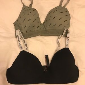 VIctorias Secret lightly lined/Wireless bra bundle